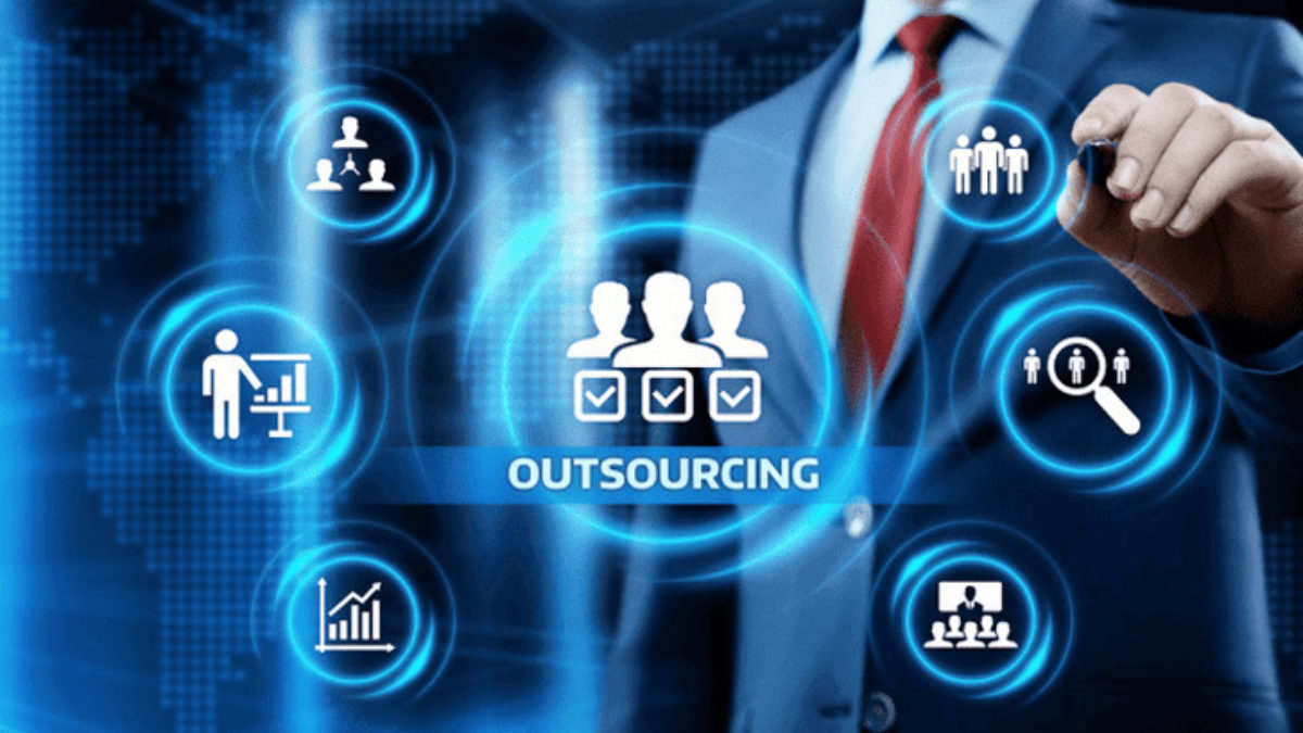 Choosing the right outsource software development model